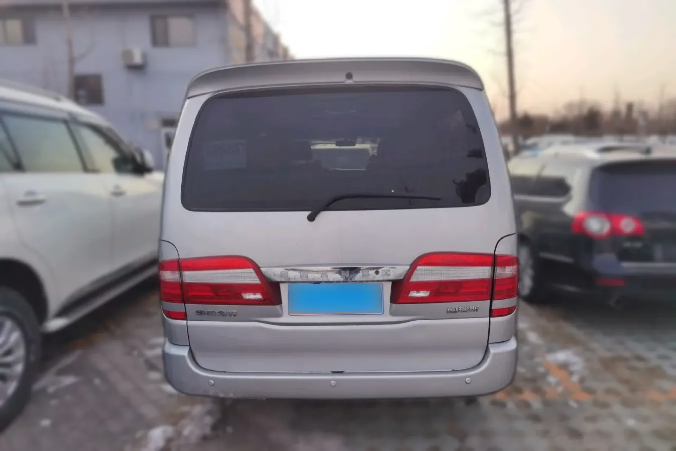 2010 JinBei Grace 2.7L 151HP L4 4AT,autocango,china used car exporter,china ev exporter,chinese used car exporter,chinese used ev exporter