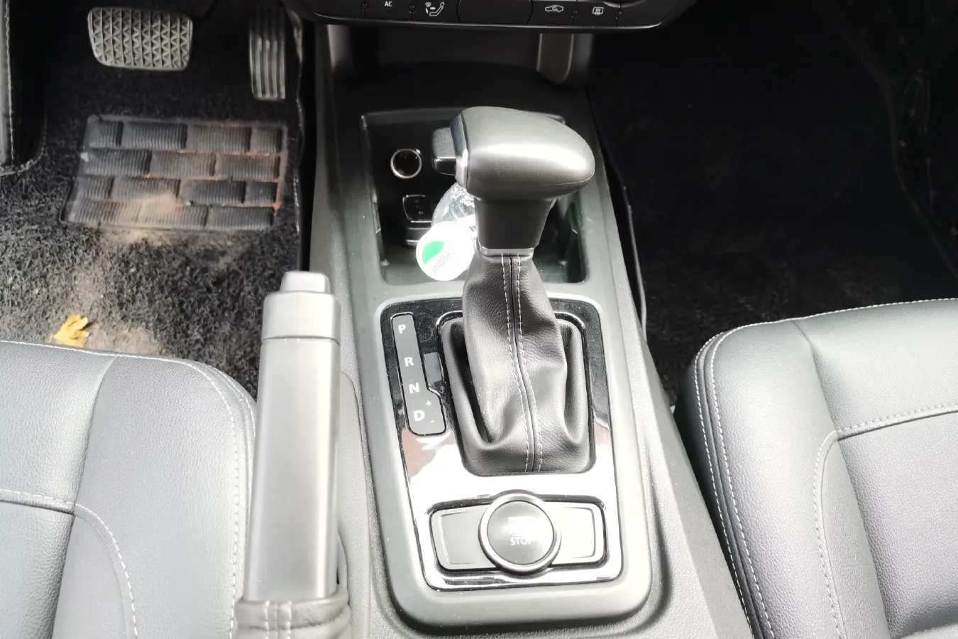 2021 Qoros 3 1.5T 156HP L4 CVT,autocango,china used car exporter,china ev exporter,chinese used car exporter,chinese used ev exporter