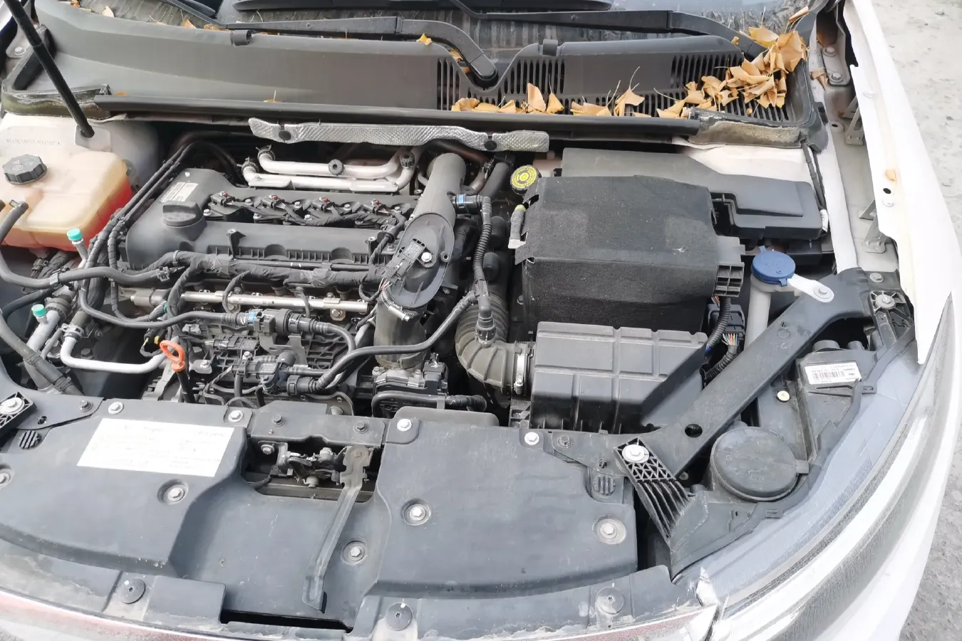 2021 Qoros 3 1.5T 156HP L4 CVT,autocango,china used car exporter,china ev exporter,chinese used car exporter,chinese used ev exporter