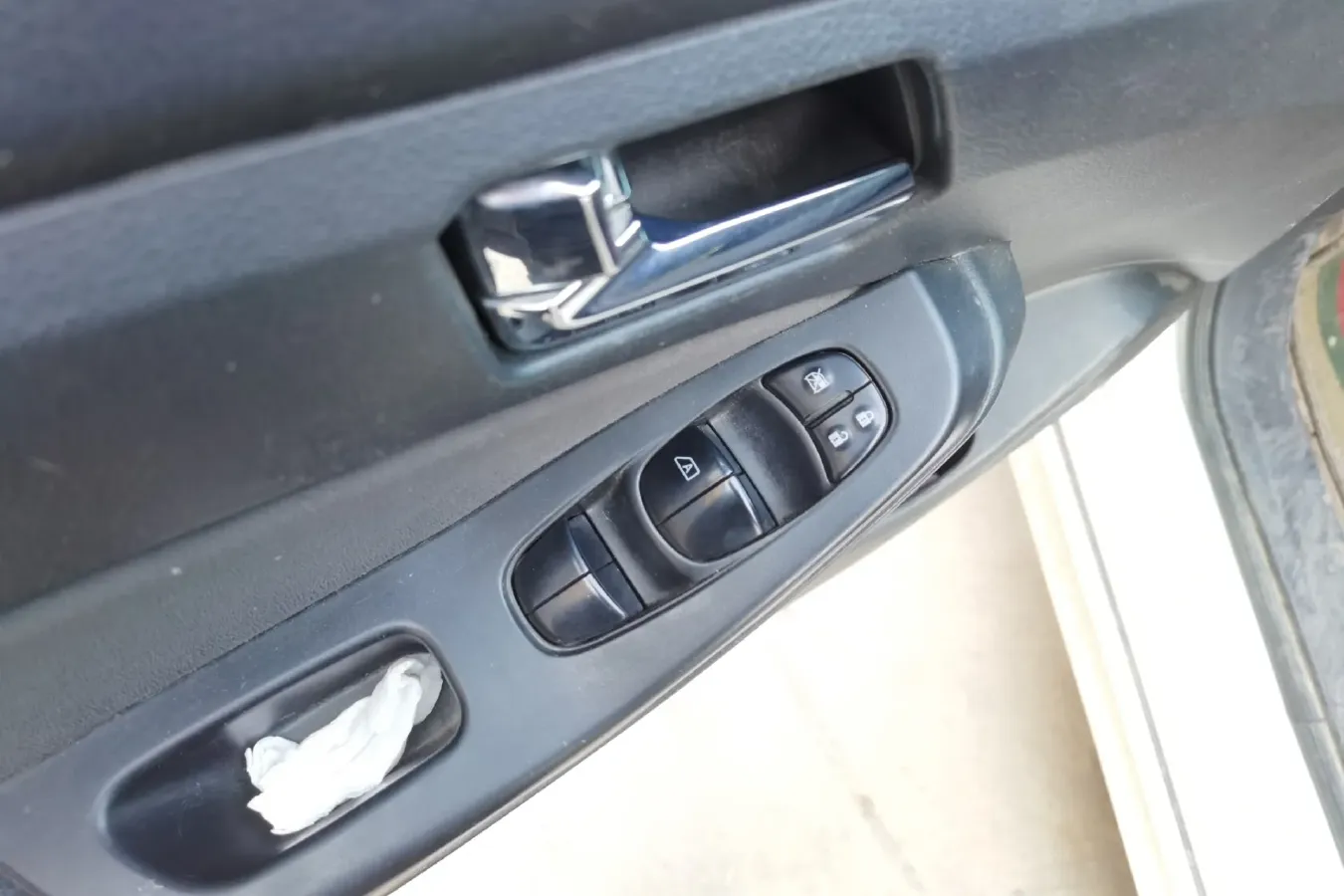 2015 Venucia T70 2.0L 144HP L4 CVT,autocango,china used car exporter,china ev exporter,chinese used car exporter,chinese used ev exporter