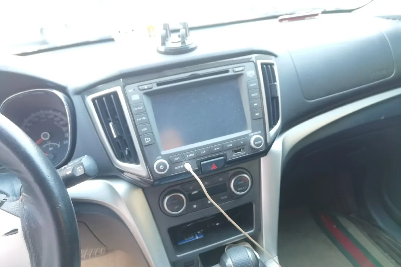 2015 Venucia T70 2.0L 144HP L4 CVT,autocango,china used car exporter,china ev exporter,chinese used car exporter,chinese used ev exporter