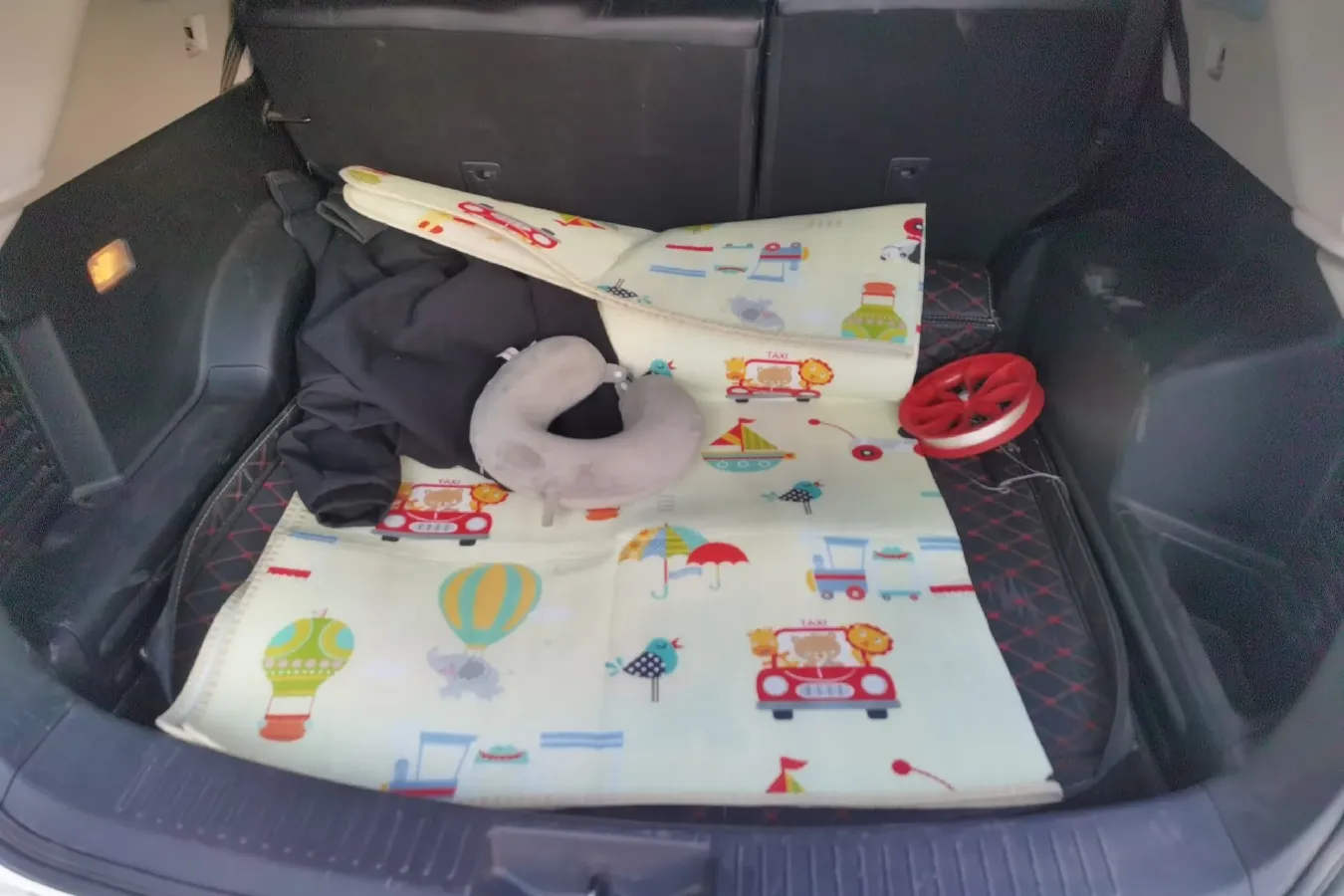 2015 Venucia T70 2.0L 144HP L4 CVT,autocango,china used car exporter,china ev exporter,chinese used car exporter,chinese used ev exporter