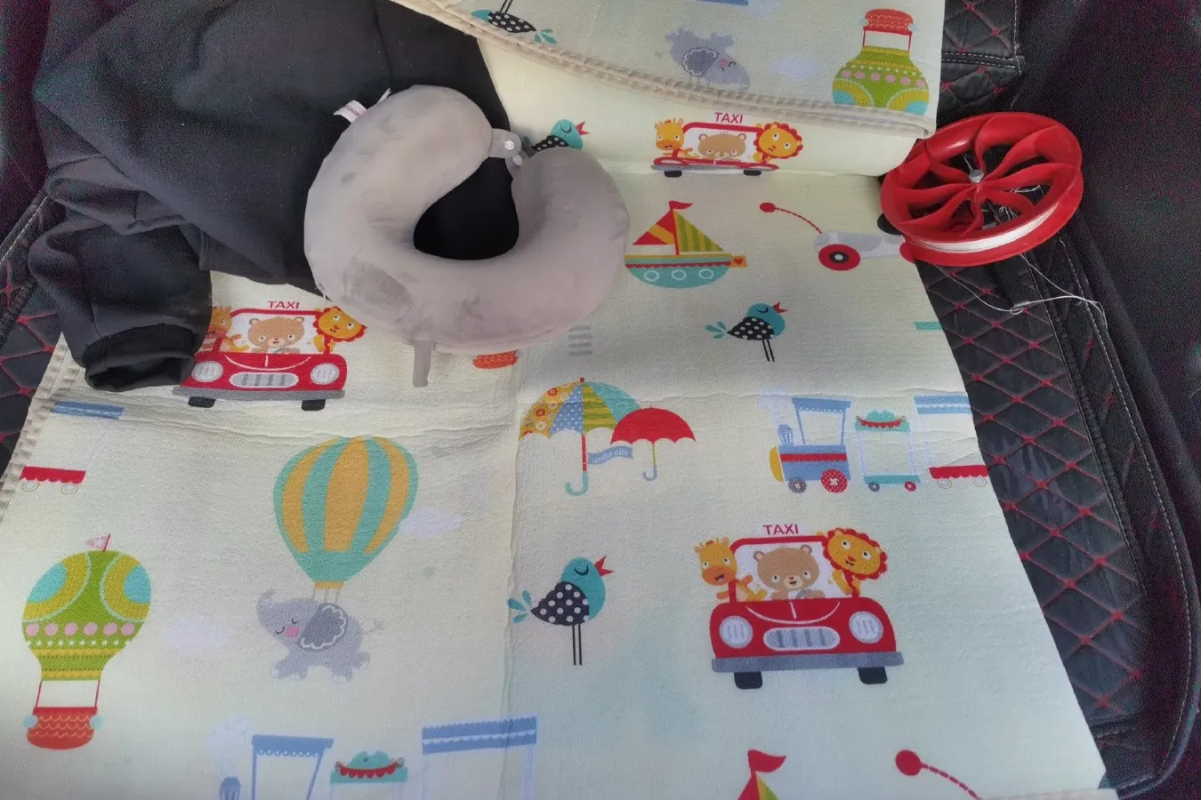 2015 Venucia T70 2.0L 144HP L4 CVT,autocango,china used car exporter,china ev exporter,chinese used car exporter,chinese used ev exporter