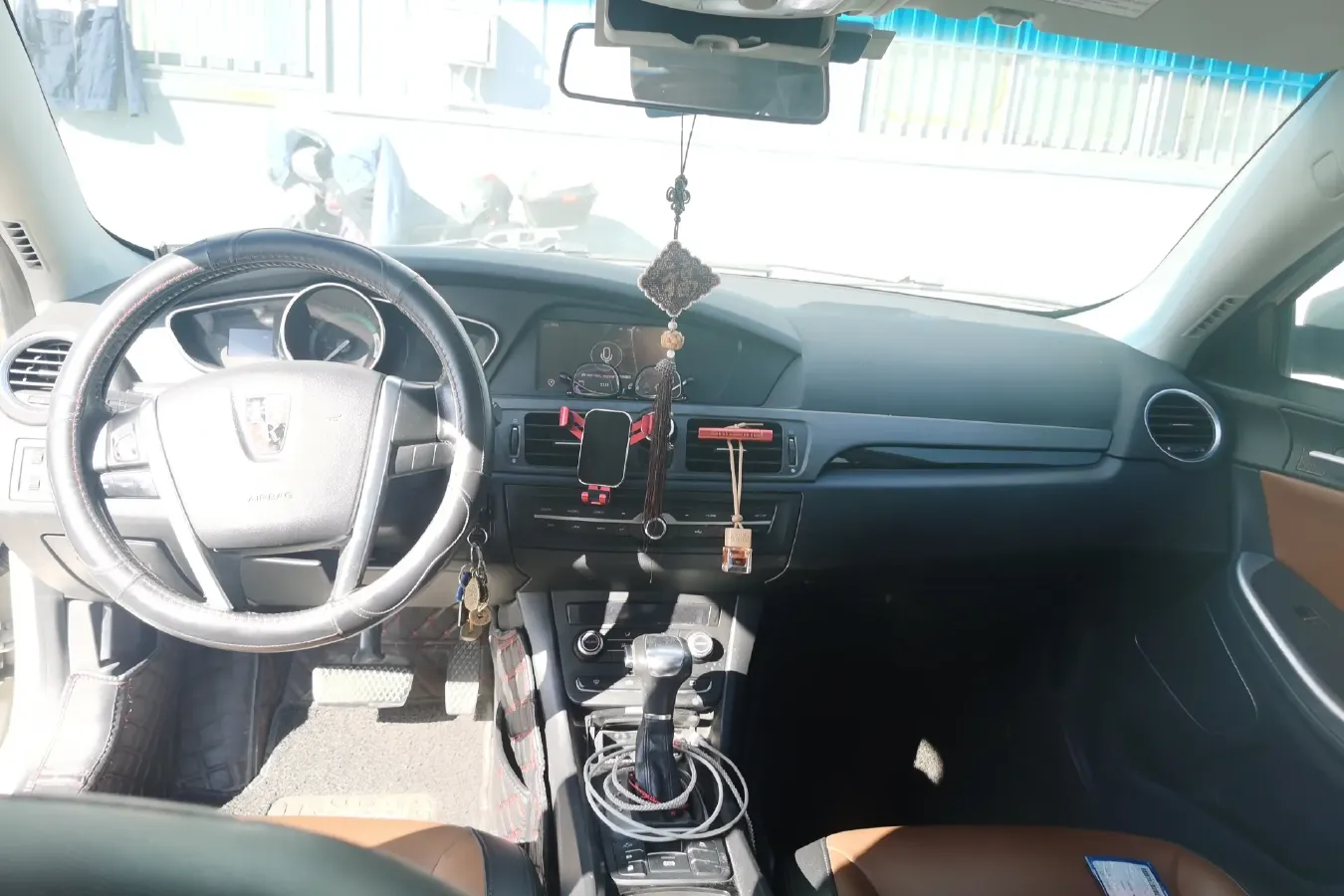 2016 Roewe e550 1.5L 109HP L4 2AT PHEV 12KWH,autocango,china used car exporter,china ev exporter,chinese used car exporter,chinese used ev exporter