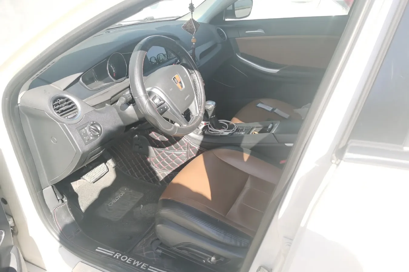 2016 Roewe e550 1.5L 109HP L4 2AT PHEV 12KWH,autocango,china used car exporter,china ev exporter,chinese used car exporter,chinese used ev exporter