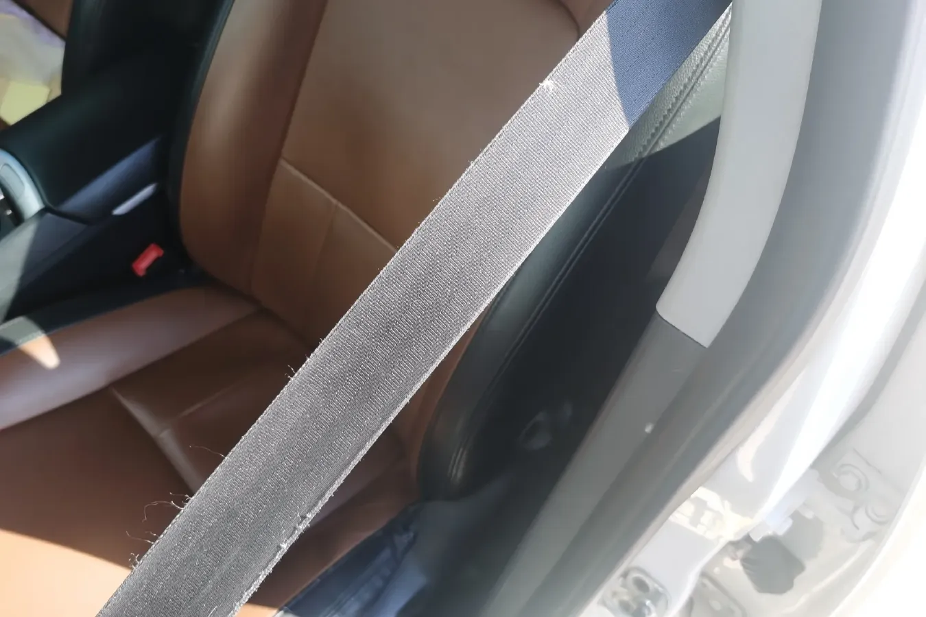 2016 Roewe e550 1.5L 109HP L4 2AT PHEV 12KWH,autocango,china used car exporter,china ev exporter,chinese used car exporter,chinese used ev exporter