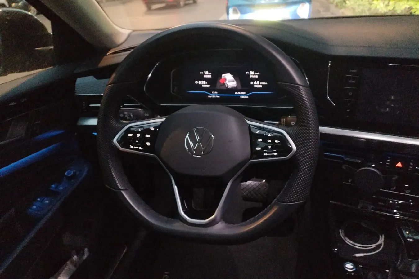 2023 Volkswagen Passat 2.0T 186HP L4 7DCT,autocango,china used car exporter,china ev exporter,chinese used car exporter,chinese used ev exporter