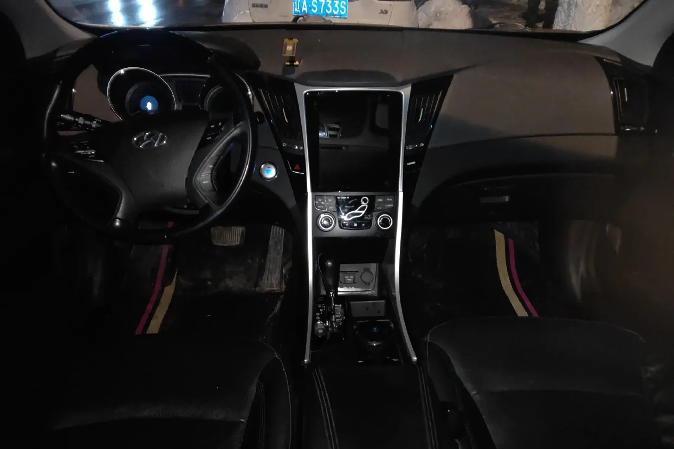 2015 Hyundai Sonata 2.4L 180HP L4 6AT,autocango,china used car exporter,china ev exporter,chinese used car exporter,chinese used ev exporter