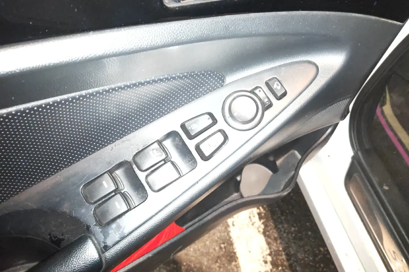 2015 Hyundai Sonata 2.4L 180HP L4 6AT,autocango,china used car exporter,china ev exporter,chinese used car exporter,chinese used ev exporter