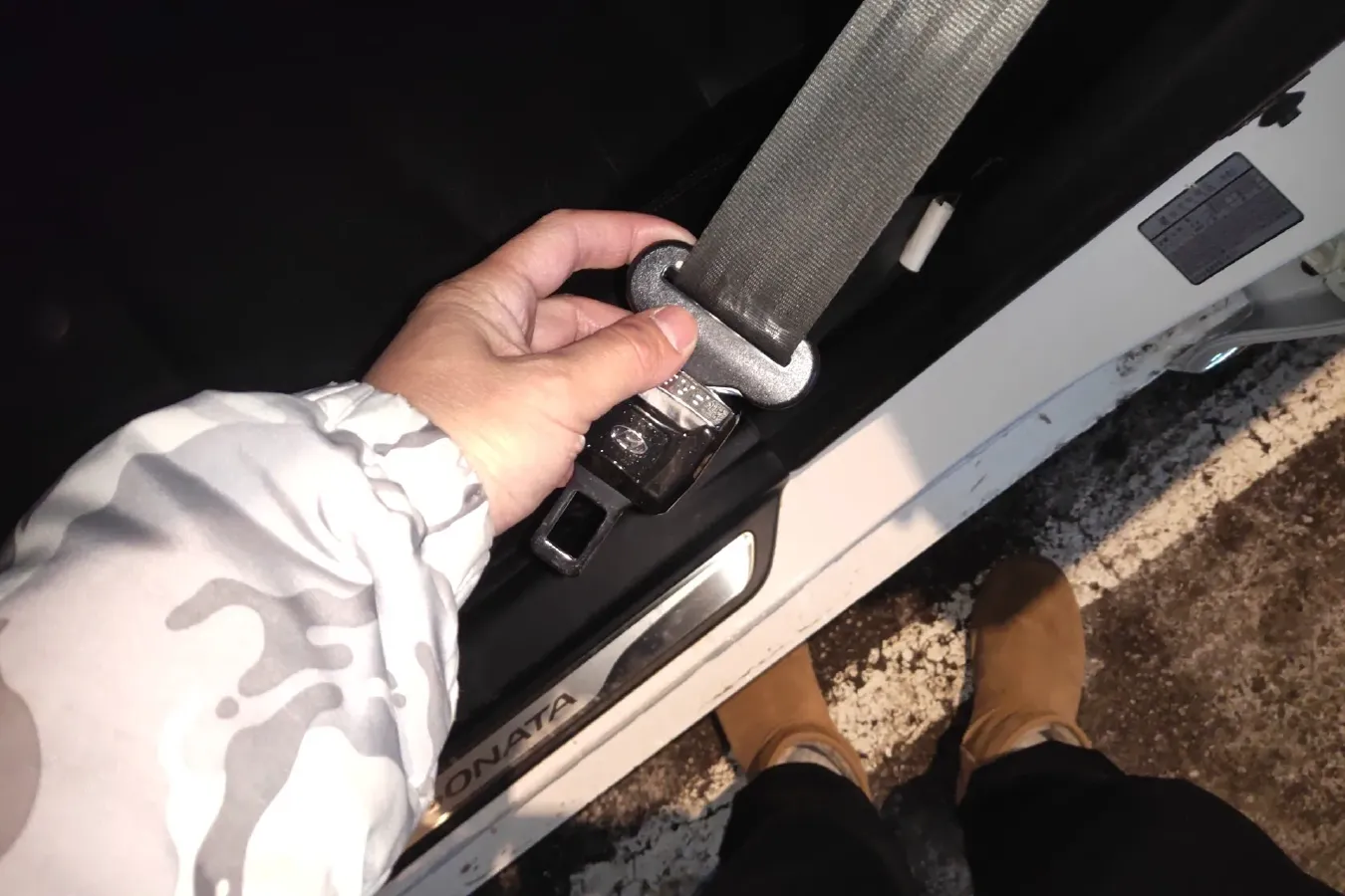 2015 Hyundai Sonata 2.4L 180HP L4 6AT,autocango,china used car exporter,china ev exporter,chinese used car exporter,chinese used ev exporter