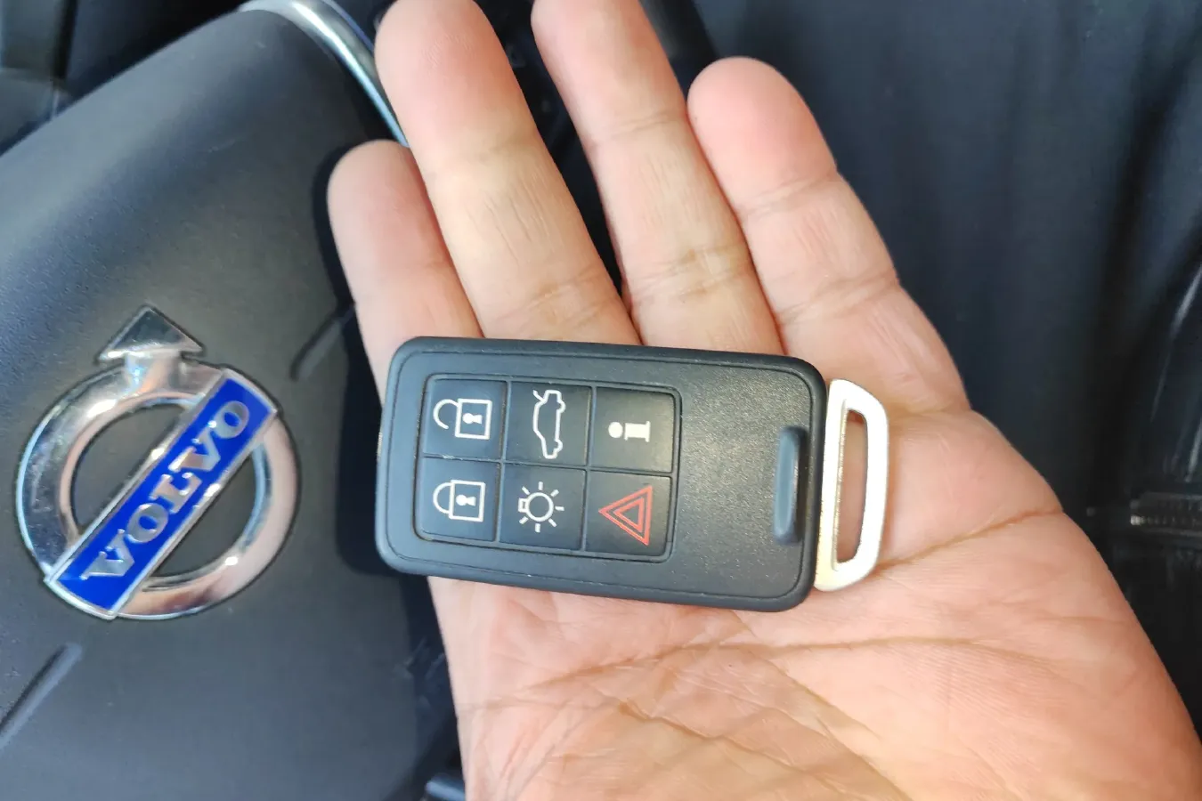 2015 Volvo S60 2.0T 238HP L4 8AT PHEV 11.2KWH,autocango,china used car exporter,china ev exporter,chinese used car exporter,chinese used ev exporter