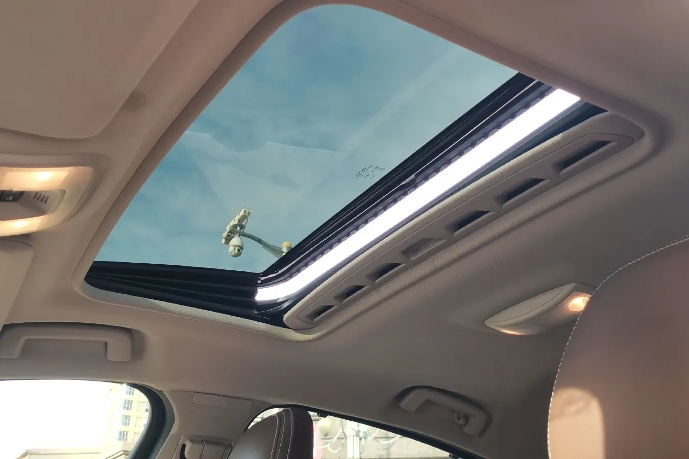 2018 Volvo S60 2.0T 238HP L4 8AT PHEV 11.2KWH,autocango,china used car exporter,china ev exporter,chinese used car exporter,chinese used ev exporter