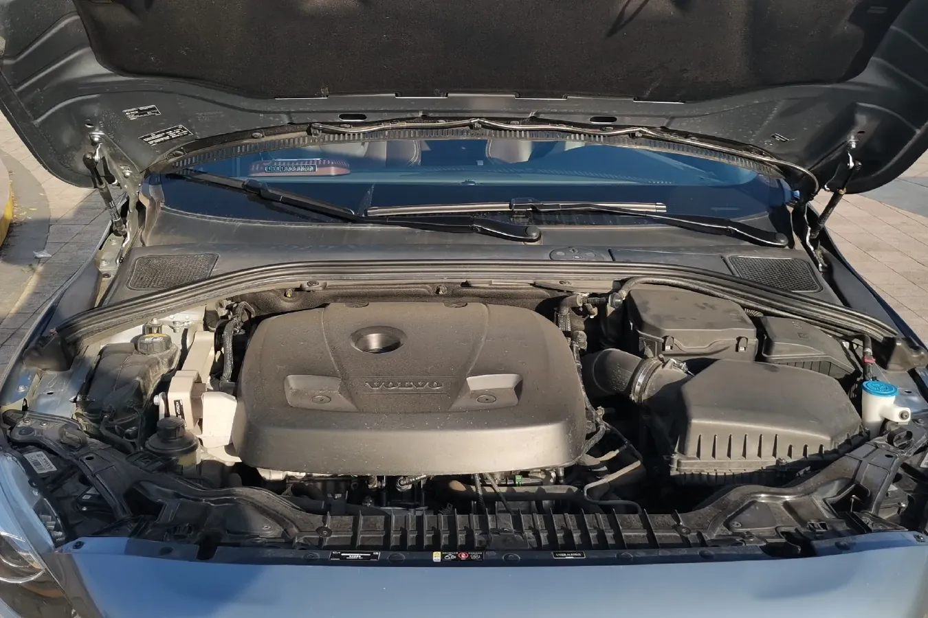 2018 Volvo S60 2.0T 238HP L4 8AT PHEV 11.2KWH,autocango,china used car exporter,china ev exporter,chinese used car exporter,chinese used ev exporter