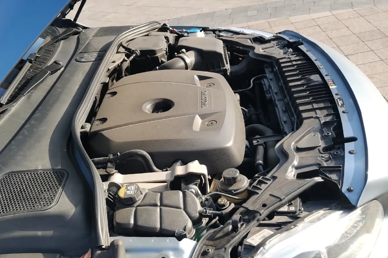 2018 Volvo S60 2.0T 238HP L4 8AT PHEV 11.2KWH,autocango,china used car exporter,china ev exporter,chinese used car exporter,chinese used ev exporter