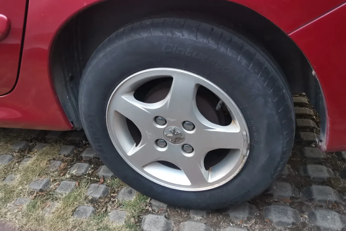 2011 Peugeot 207 1.4L 76HP L4 5MT,autocango,china used car exporter,china ev exporter,chinese used car exporter,chinese used ev exporter