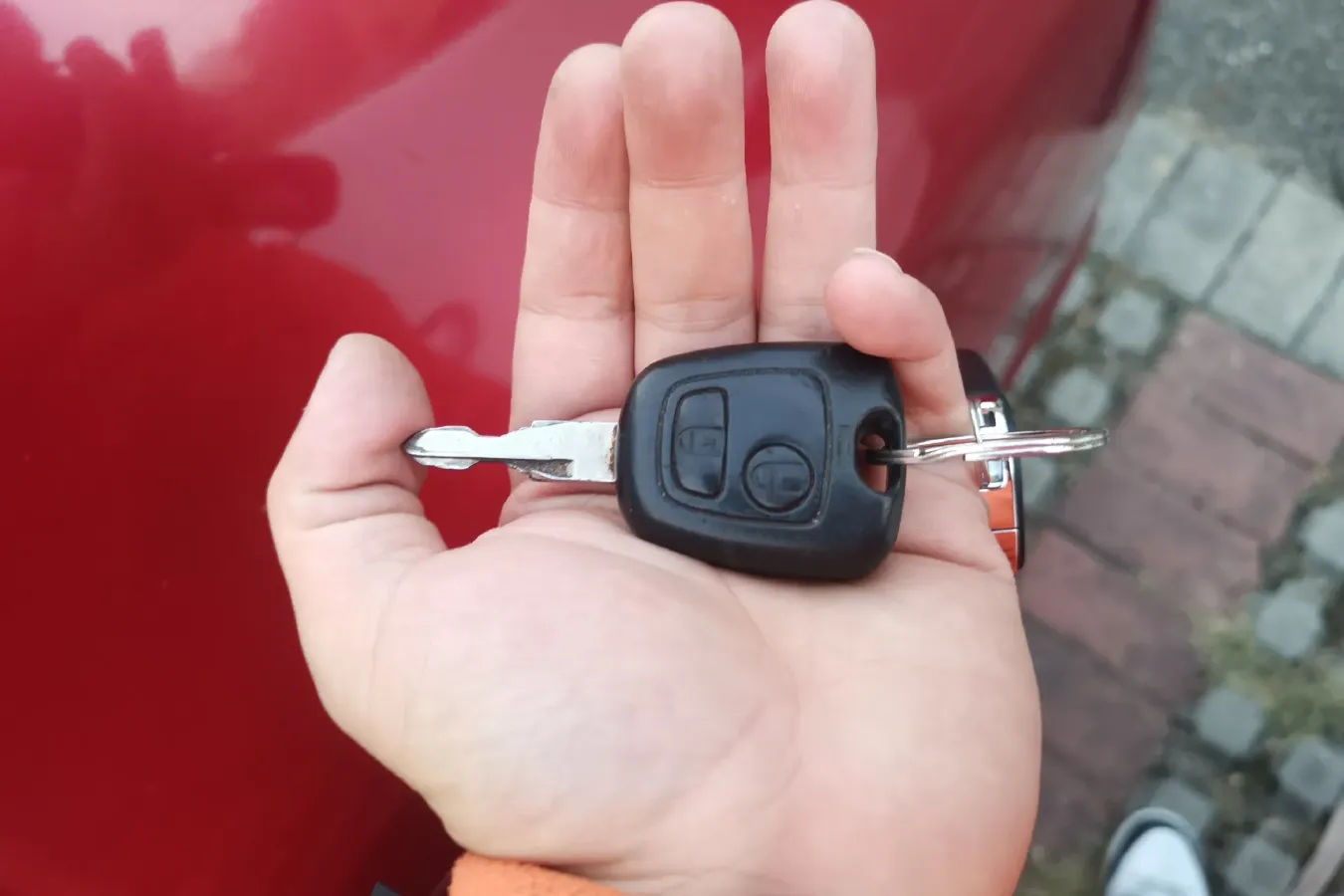 2011 Peugeot 207 1.4L 76HP L4 5MT,autocango,china used car exporter,china ev exporter,chinese used car exporter,chinese used ev exporter