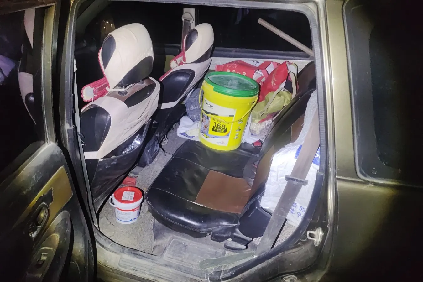 2013 FAW Senia S80 1.5L 109HP L4 5MT,autocango,china used car exporter,china ev exporter,chinese used car exporter,chinese used ev exporter