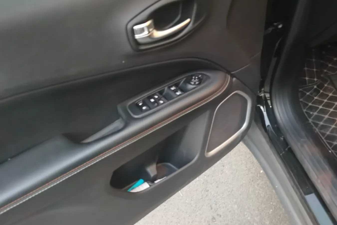 2017 Jeep Compass 1.4T 165HP L4 7DCT,autocango,china used car exporter,china ev exporter,chinese used car exporter,chinese used ev exporter