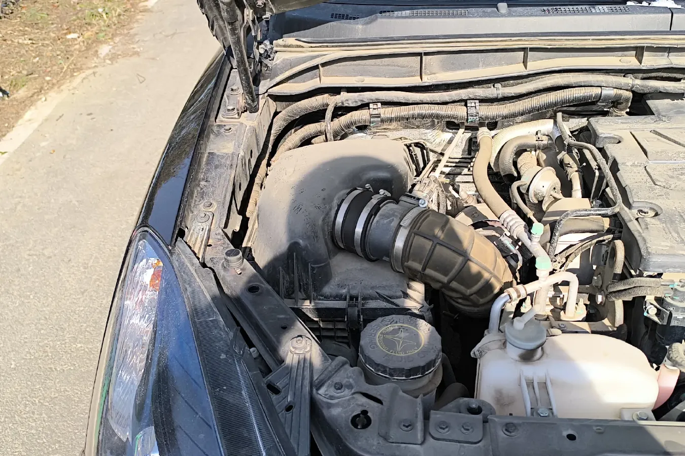 2022 JMC BaoDian 2.5T 140HP L4 5MT,autocango,china used car exporter,china ev exporter,chinese used car exporter,chinese used ev exporter