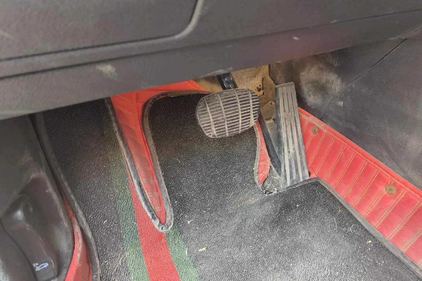 2018 BMW X1 1.5T 136HP L3 6AT,autocango,china used car exporter,china ev exporter,chinese used car exporter,chinese used ev exporter