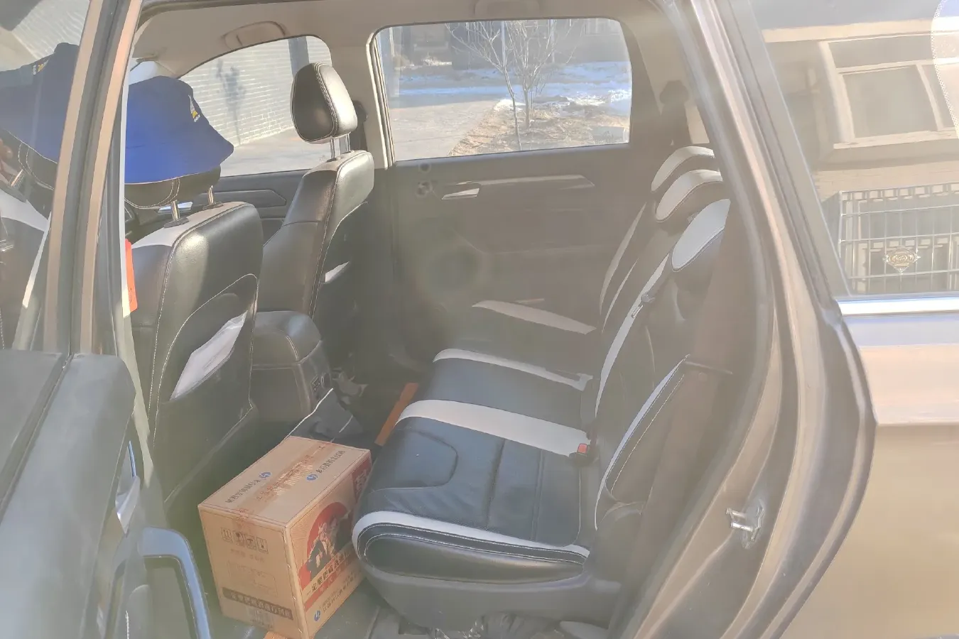 2017 BAIC WeiWang M60 1.5L 116HP L4 5MT,autocango,china used car exporter,china ev exporter,chinese used car exporter,chinese used ev exporter