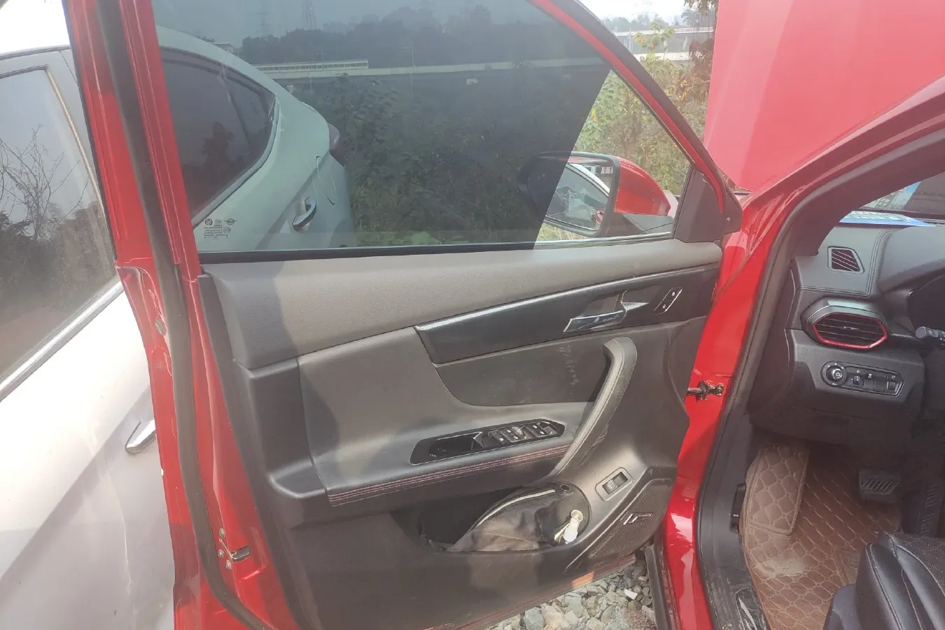 2019 HaiMa 8S 1.6T 195HP L4 6AT,autocango,china used car exporter,china ev exporter,chinese used car exporter,chinese used ev exporter