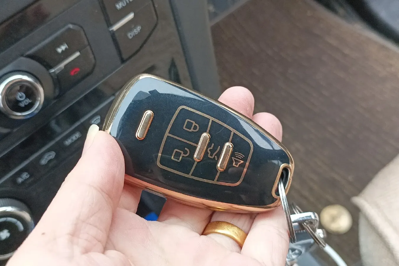 2017 BAIC WeiWang M50F 1.5L 116HP L4 5MT,autocango,china used car exporter,china ev exporter,chinese used car exporter,chinese used ev exporter