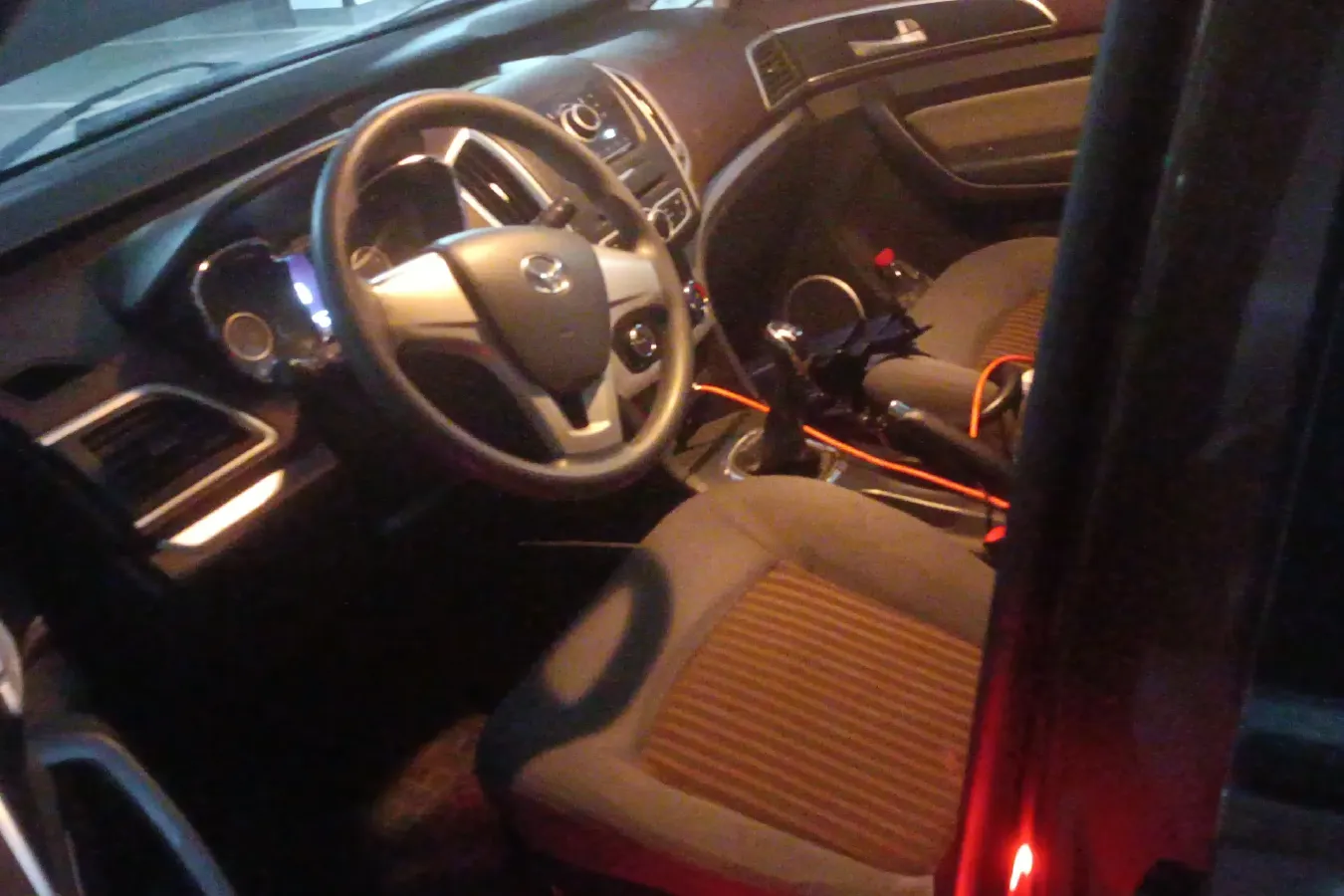 2015 BAIC Hyosow H3 1.5L 113HP L4 5MT,autocango,china used car exporter,china ev exporter,chinese used car exporter,chinese used ev exporter