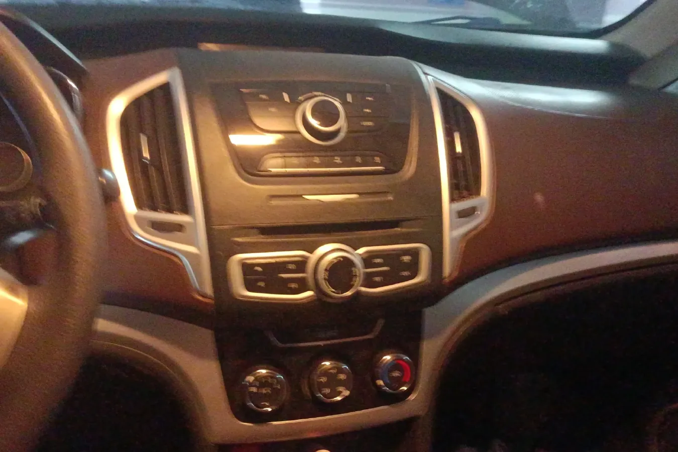 2015 BAIC Hyosow H3 1.5L 113HP L4 5MT,autocango,china used car exporter,china ev exporter,chinese used car exporter,chinese used ev exporter