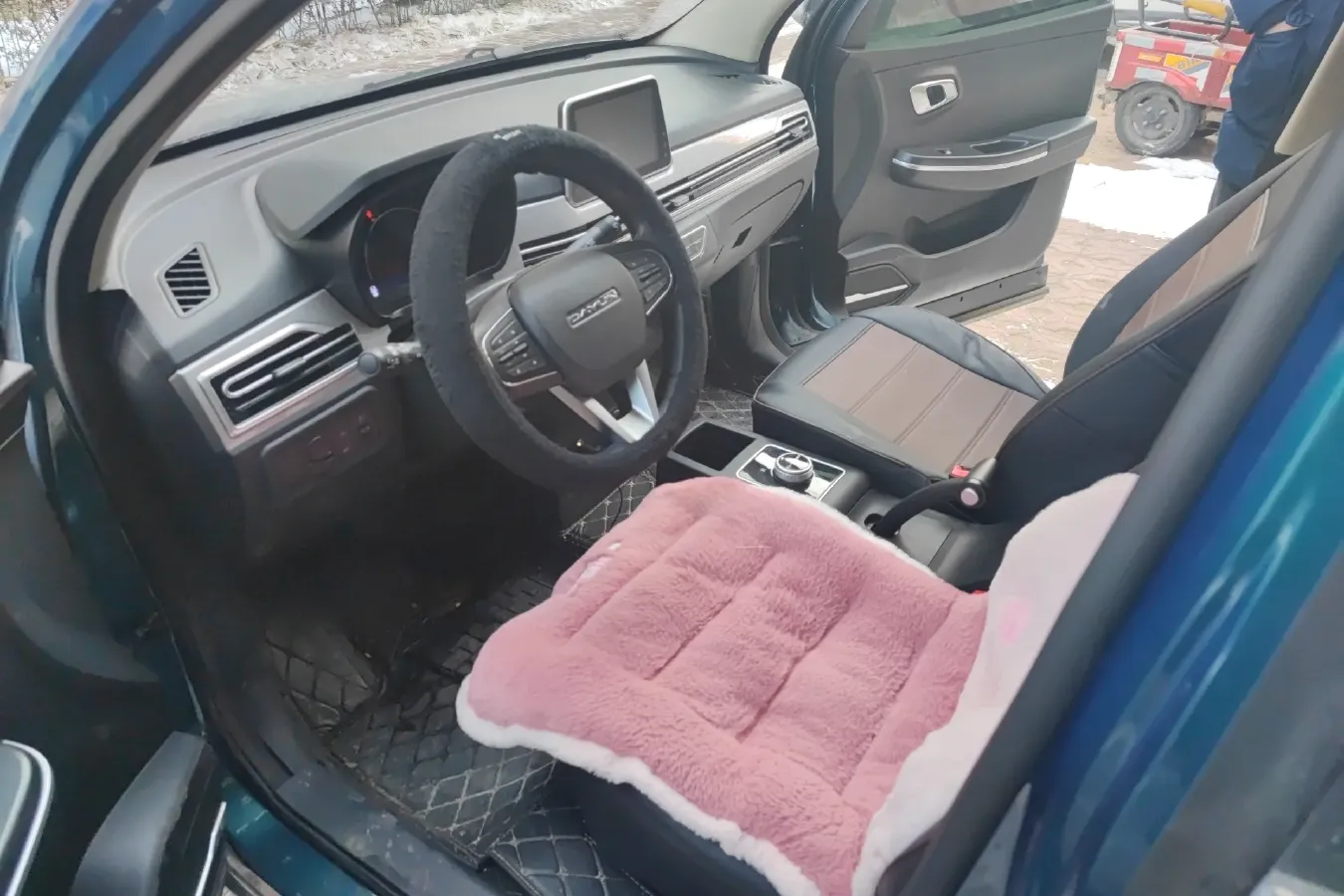 2022 DaYun YueHu BEV 30.66KWH,autocango,china used car exporter,china ev exporter,chinese used car exporter,chinese used ev exporter