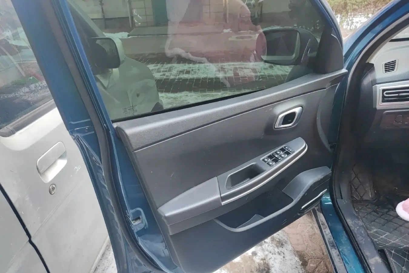 2022 DaYun YueHu BEV 30.66KWH,autocango,china used car exporter,china ev exporter,chinese used car exporter,chinese used ev exporter