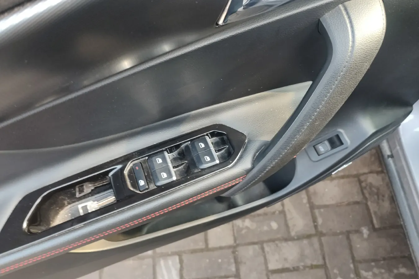 2019 HaiMa 8S 1.6T 195HP L4 6AT,autocango,china used car exporter,china ev exporter,chinese used car exporter,chinese used ev exporter