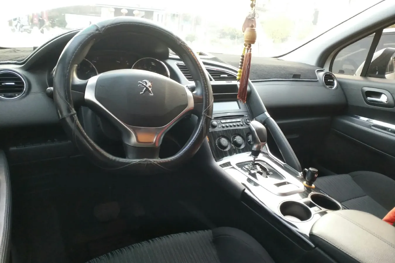 2015 Peugeot 3008 2.0L 147HP L4 6AT,autocango,china used car exporter,china ev exporter,chinese used car exporter,chinese used ev exporter