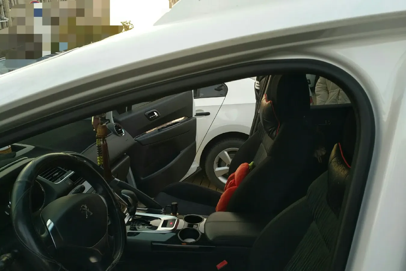 2015 Peugeot 3008 2.0L 147HP L4 6AT,autocango,china used car exporter,china ev exporter,chinese used car exporter,chinese used ev exporter