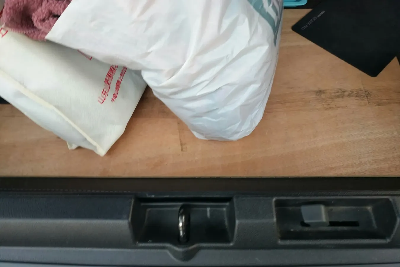 2015 Peugeot 3008 2.0L 147HP L4 6AT,autocango,china used car exporter,china ev exporter,chinese used car exporter,chinese used ev exporter