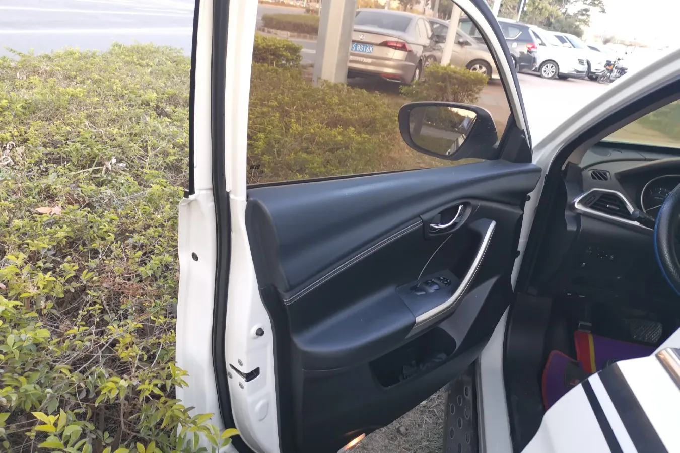 2018 Venucia T90 2.0L 144HP L4 CVT,autocango,china used car exporter,china ev exporter,chinese used car exporter,chinese used ev exporter