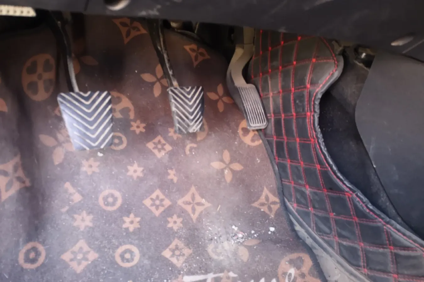 2014 Brilliance Auto H220 1.5L 105HP L4 5MT,autocango,china used car exporter,china ev exporter,chinese used car exporter,chinese used ev exporter