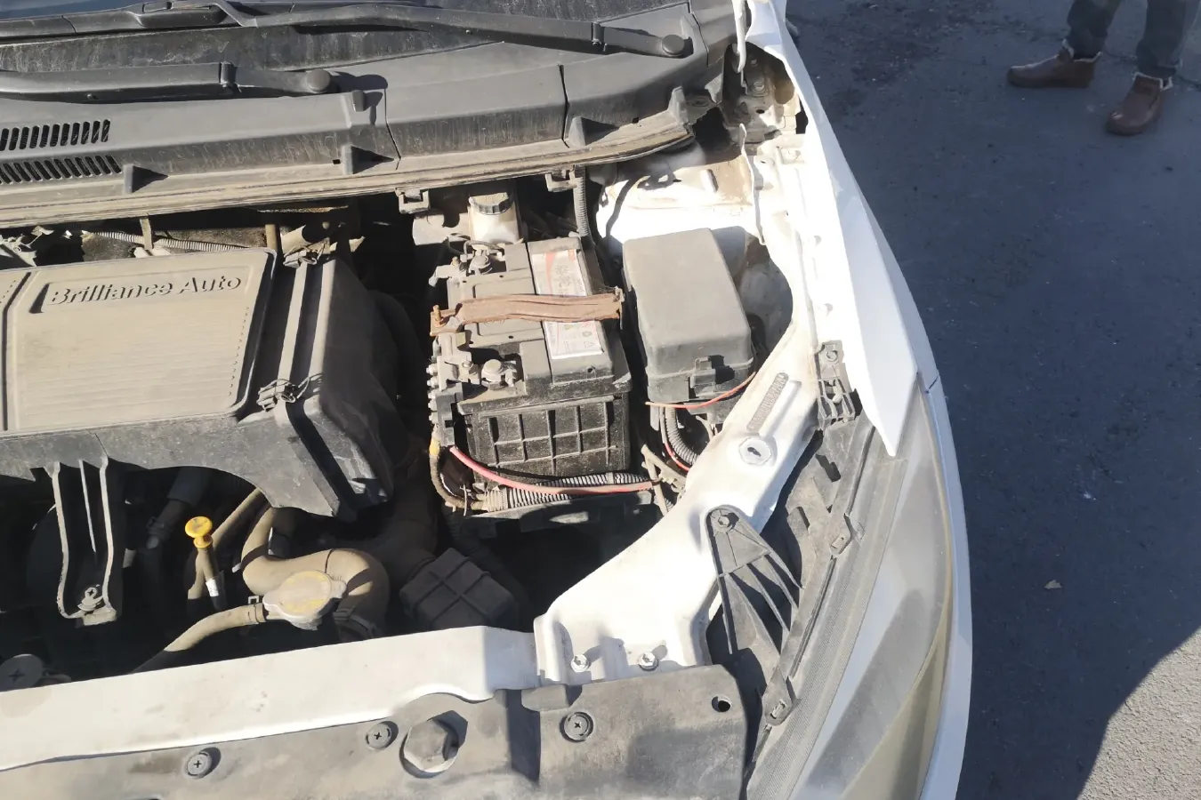 2014 Brilliance Auto H220 1.5L 105HP L4 5MT,autocango,china used car exporter,china ev exporter,chinese used car exporter,chinese used ev exporter