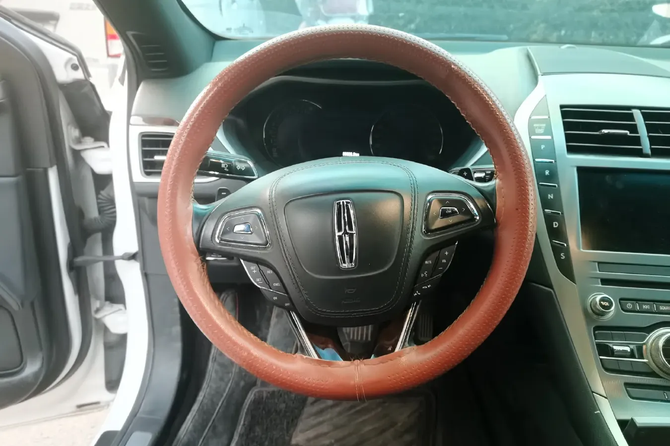 2017 Lincoln MKZ 2.0T 203HP L4 6AT,autocango,china used car exporter,china ev exporter,chinese used car exporter,chinese used ev exporter