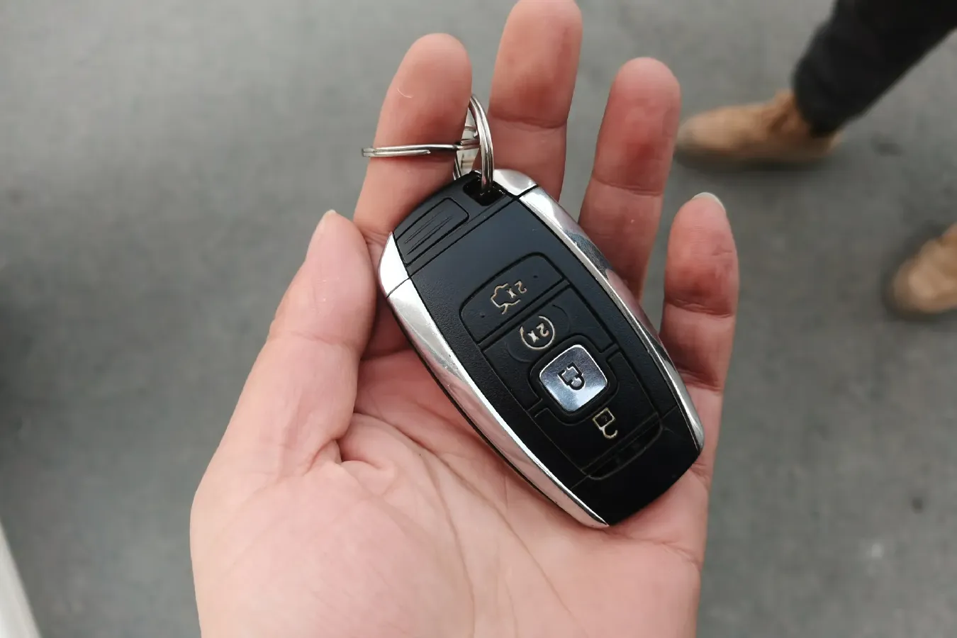 2017 Lincoln MKZ 2.0T 203HP L4 6AT,autocango,china used car exporter,china ev exporter,chinese used car exporter,chinese used ev exporter