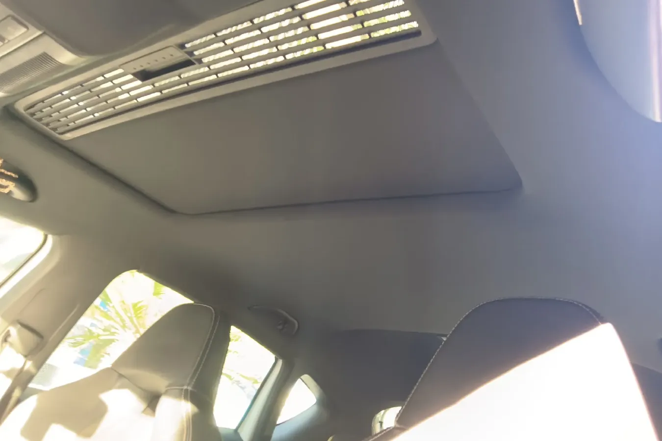 2012 Seat Leon 2.0T 211HP L4 6DCT,autocango,china used car exporter,china ev exporter,chinese used car exporter,chinese used ev exporter