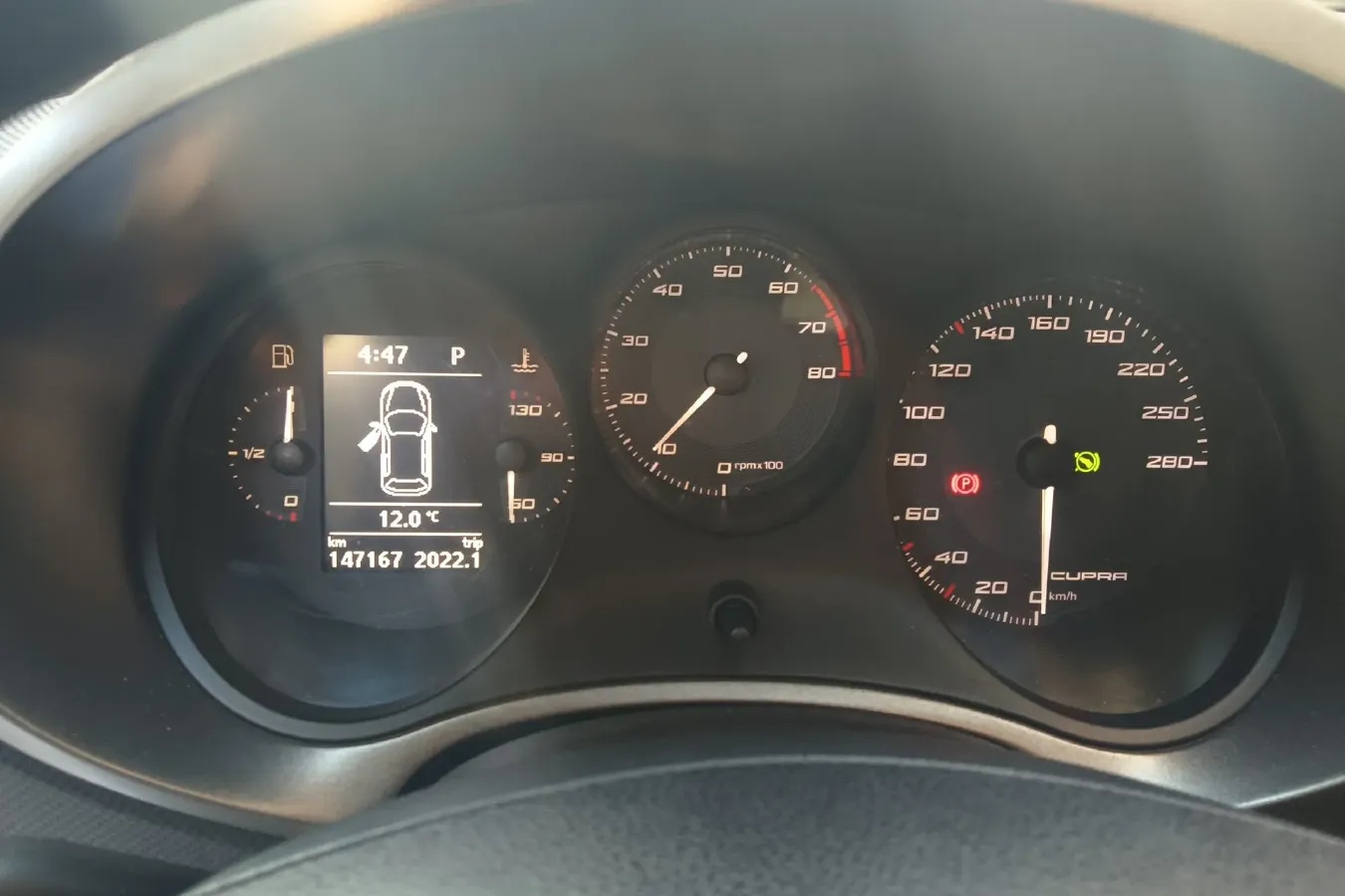 2012 Seat Leon 2.0T 211HP L4 6DCT,autocango,china used car exporter,china ev exporter,chinese used car exporter,chinese used ev exporter