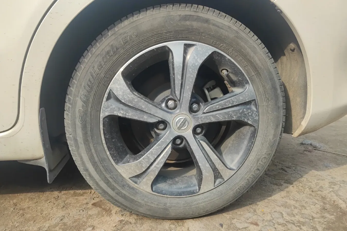 2016 Nissan Tiida 1.6L 126HP L4 CVT,autocango,china used car exporter,china ev exporter,chinese used car exporter,chinese used ev exporter