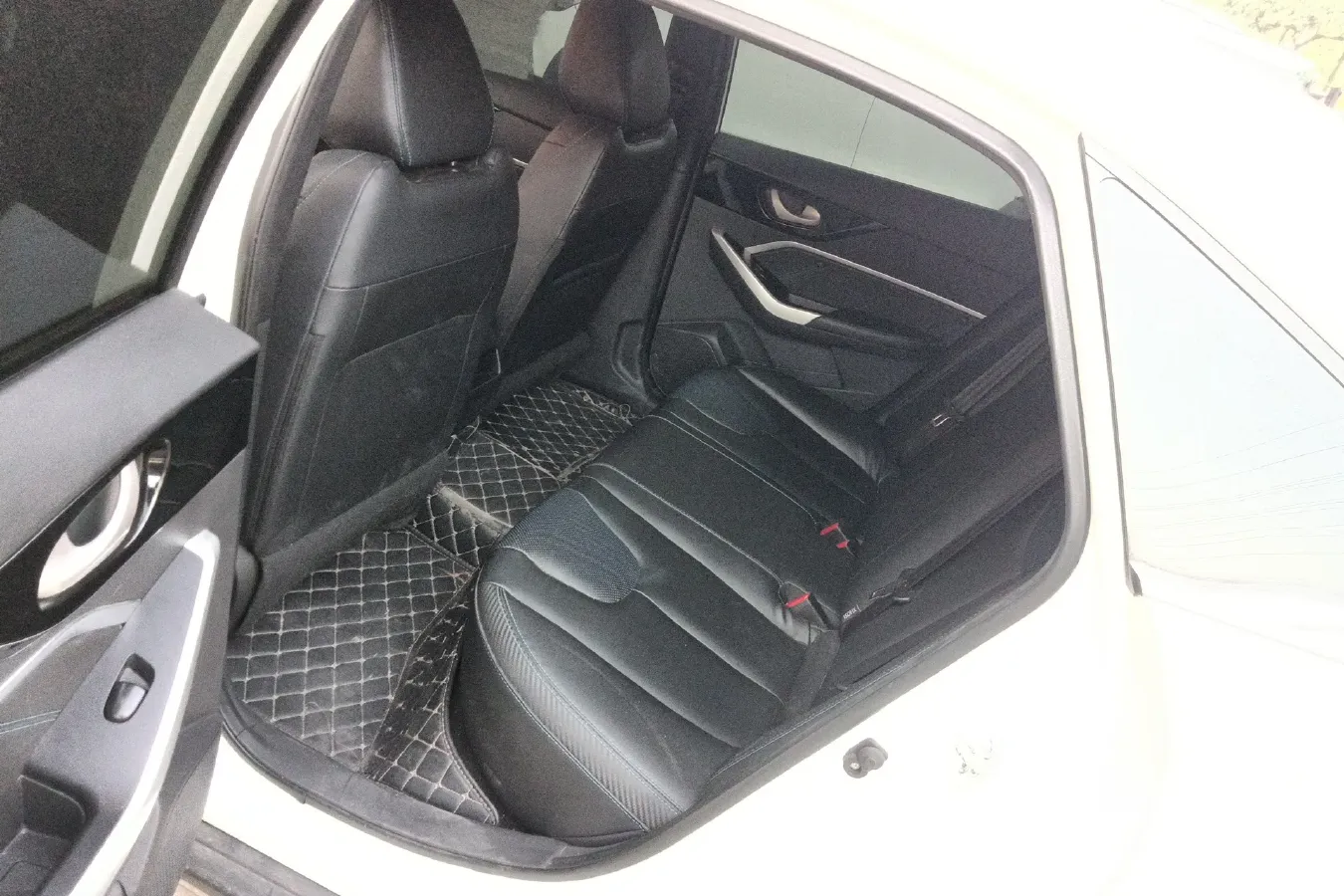 2022 Venucia D60 EV BEV 50KWH,autocango,china used car exporter,china ev exporter,chinese used car exporter,chinese used ev exporter