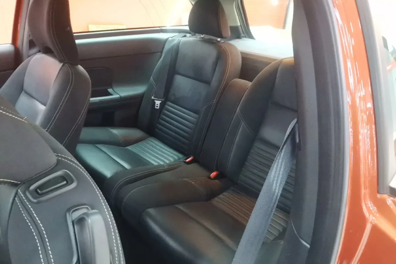 2011 Volvo C30 2.0L 145HP L4 6DCT,autocango,china used car exporter,china ev exporter,chinese used car exporter,chinese used ev exporter