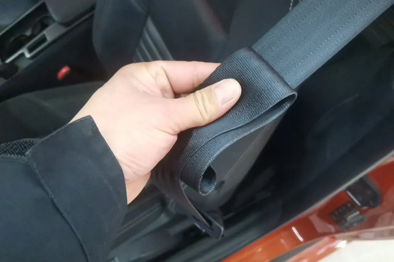 2011 Volvo C30 2.0L 145HP L4 6DCT,autocango,china used car exporter,china ev exporter,chinese used car exporter,chinese used ev exporter