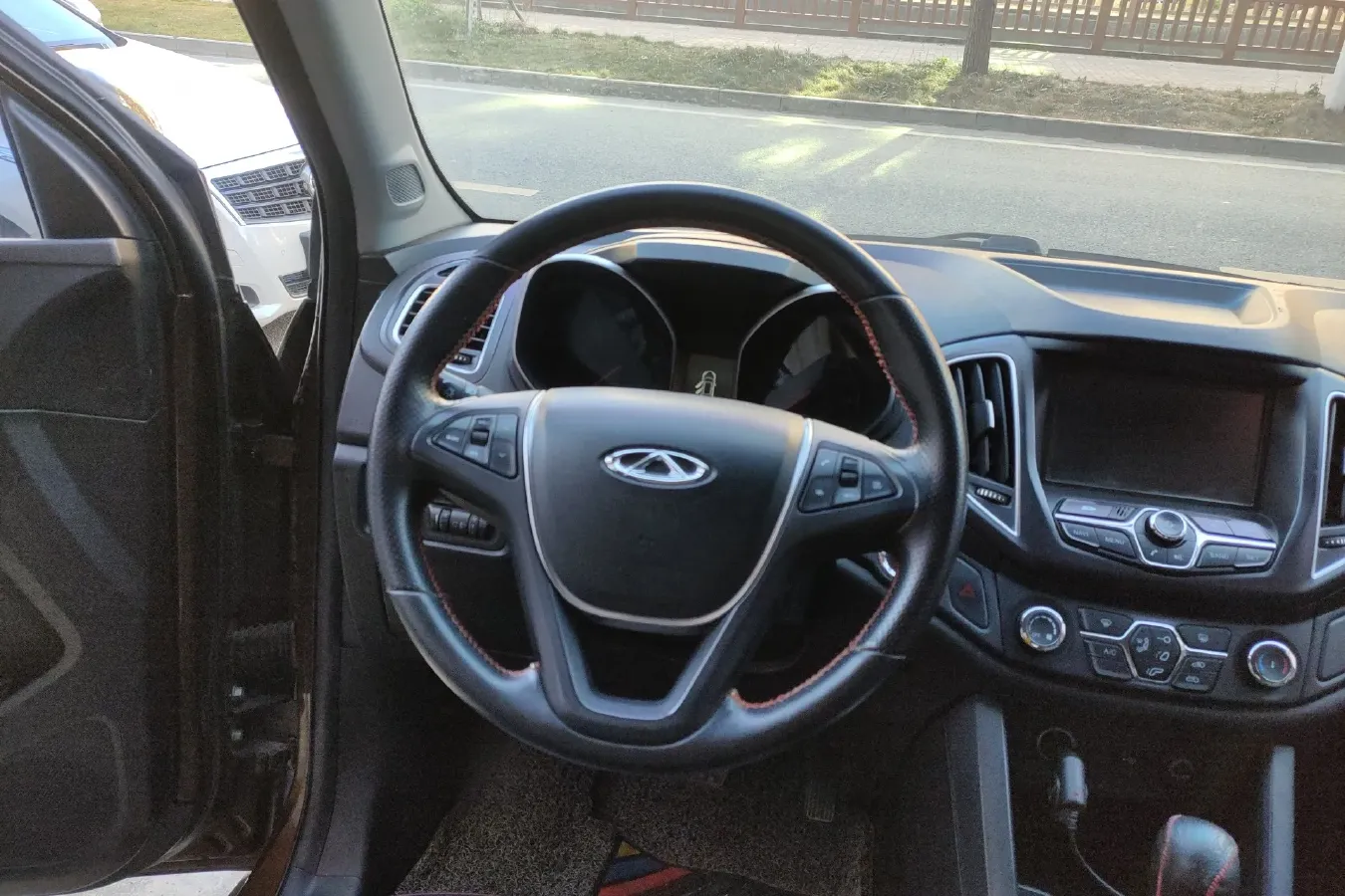 2015 Chery Tiggo 5 2.0L 139HP L4 CVT,autocango,china used car exporter,china ev exporter,chinese used car exporter,chinese used ev exporter