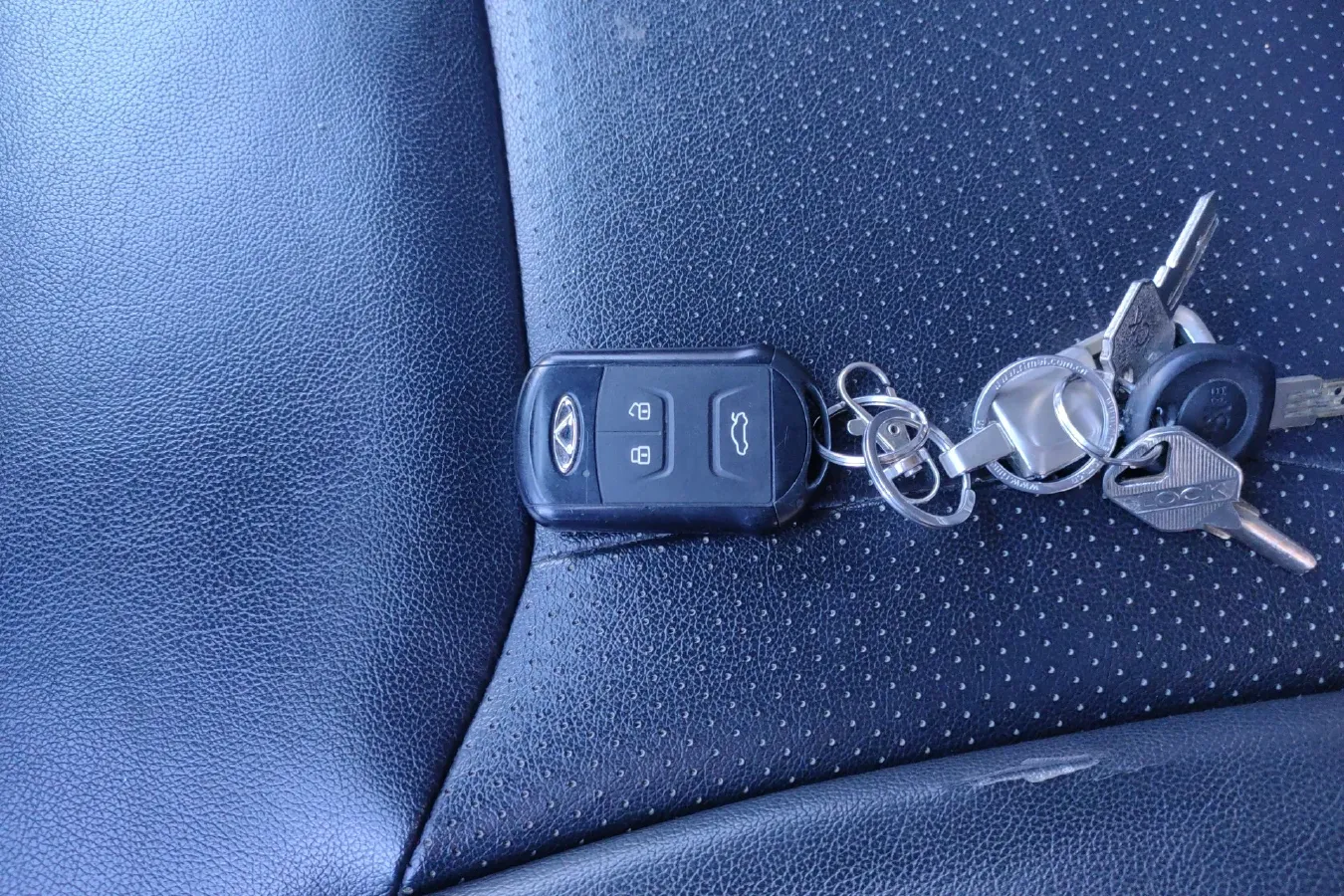 2015 Chery Tiggo 5 2.0L 139HP L4 CVT,autocango,china used car exporter,china ev exporter,chinese used car exporter,chinese used ev exporter