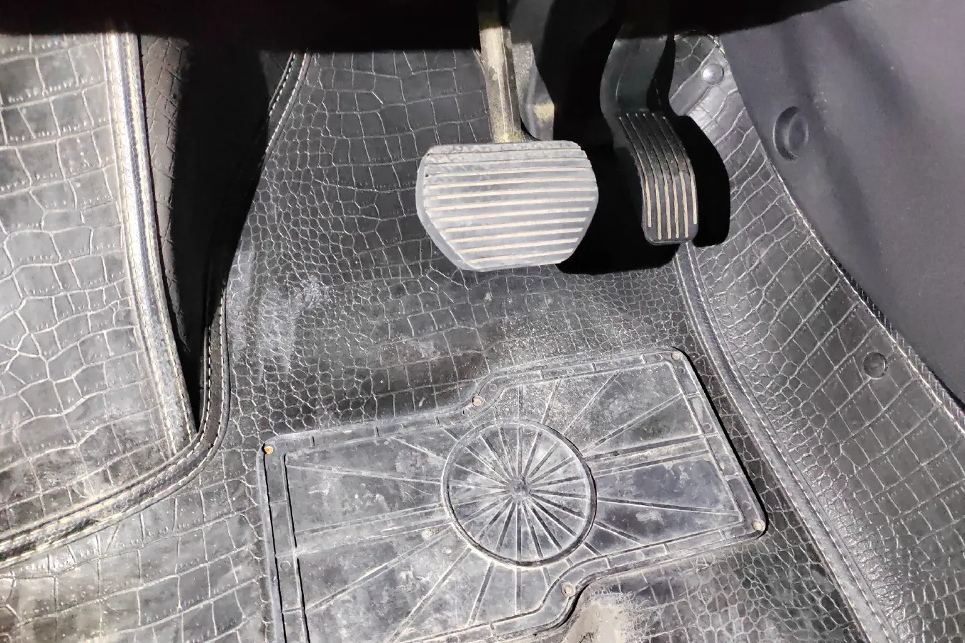 2015 DS 5LS 1.6T 163HP L4 6AT,autocango,china used car exporter,china ev exporter,chinese used car exporter,chinese used ev exporter