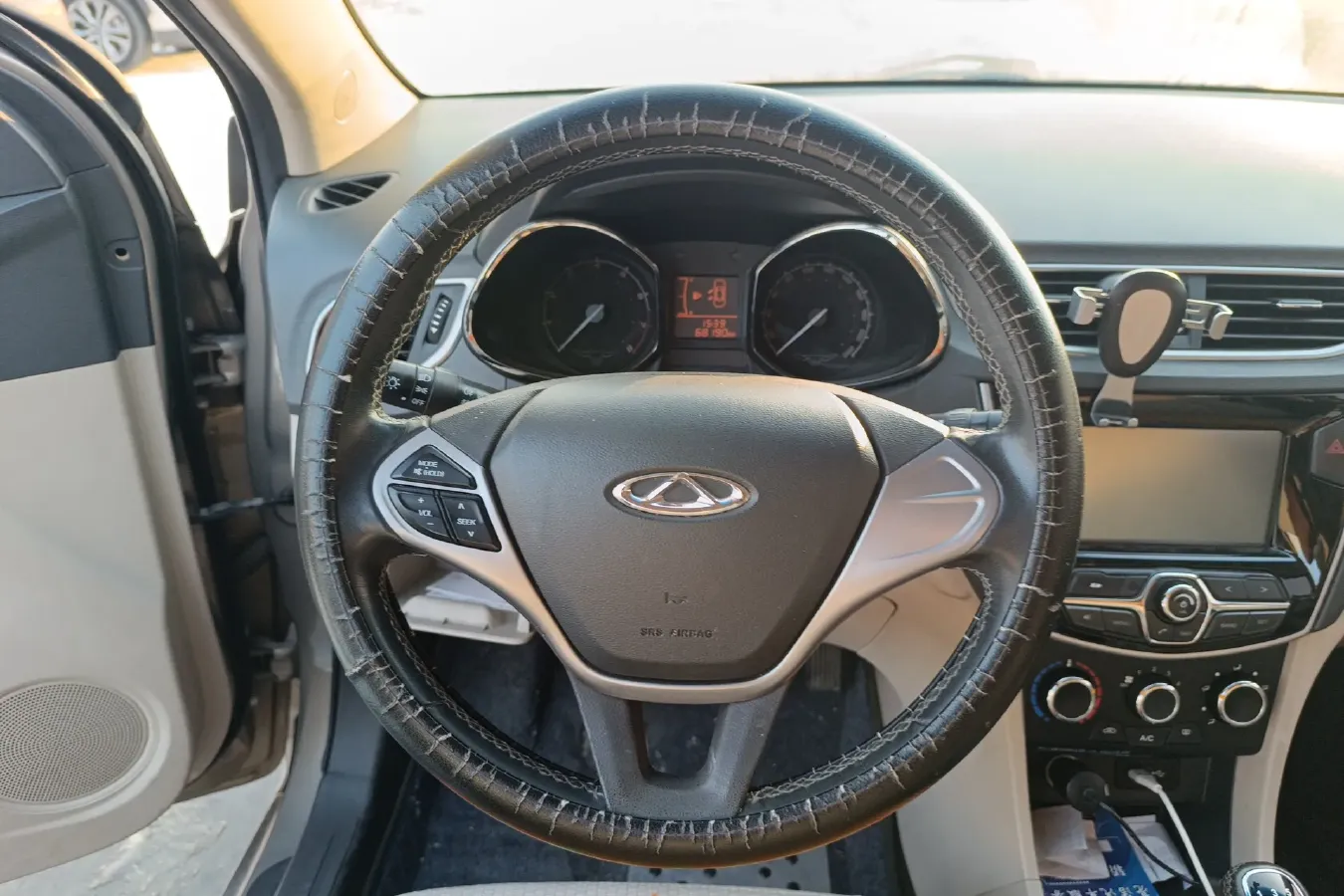 2015 Chery Arrizo 3 1.5L 109HP L4 5MT,autocango,china used car exporter,china ev exporter,chinese used car exporter,chinese used ev exporter